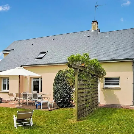 In With House A Panoramic View Ferienhaus Créances